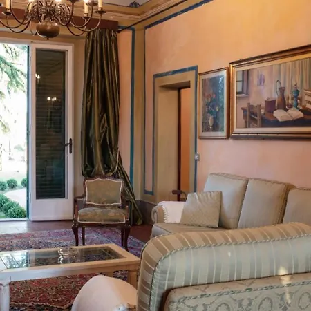 ヴィラ Villa Palaia Surrounded By Green Palagio